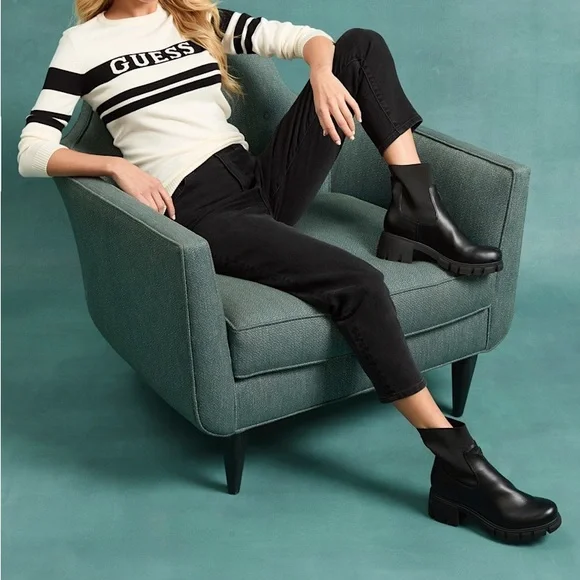 Guess Women’s Ariana Slip on Chelsea Booties black size 9 - Picture 10 of 10